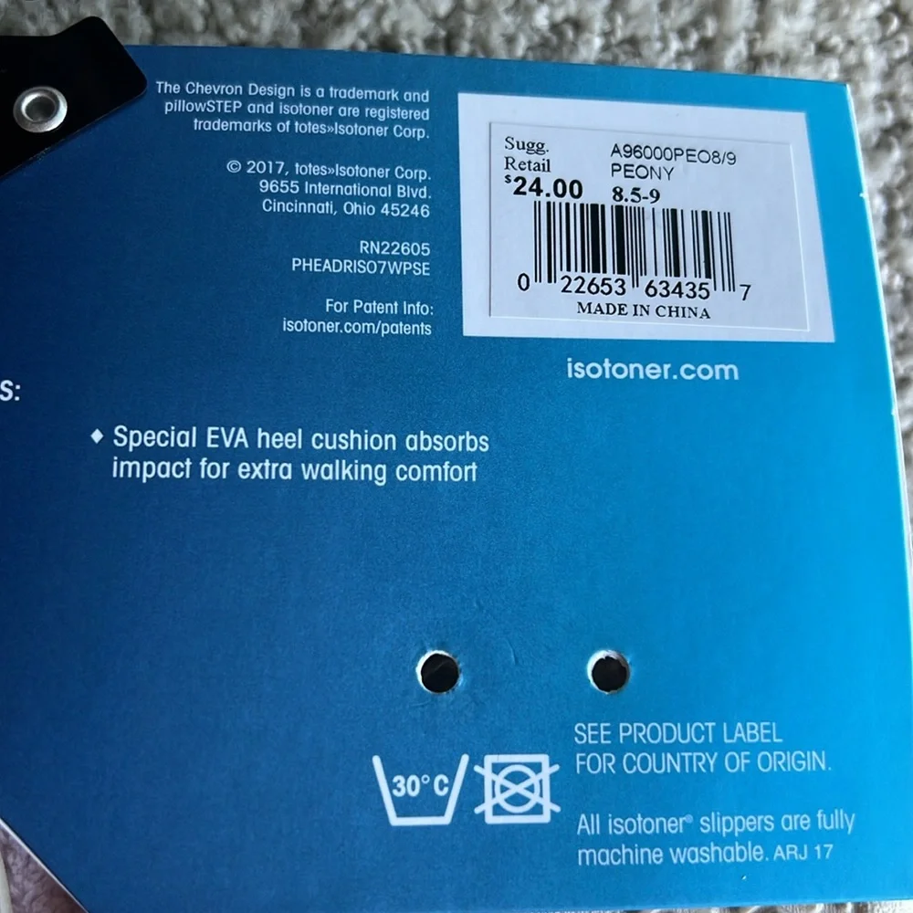 New Isotoner Pillow Step House Shoes/Slippers - Picture 4 of 6